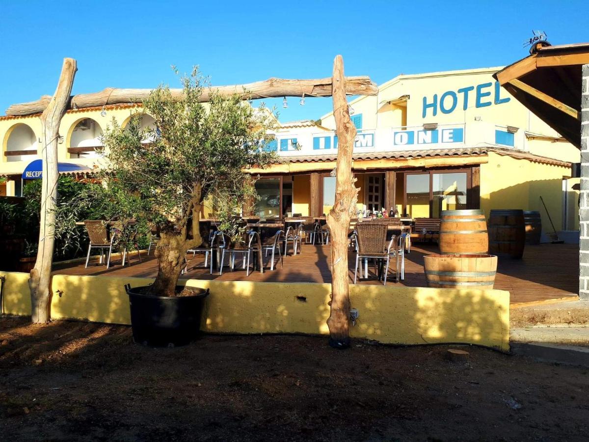 Hotel U Liamone Saint-Florent  Kültér fotó